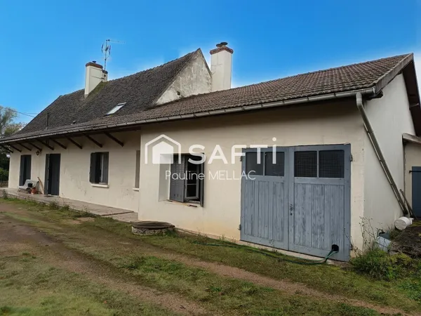 Aux amoureux du calme de la campagne , cette maison individuelle avec son terrain de plus de 3000 m2