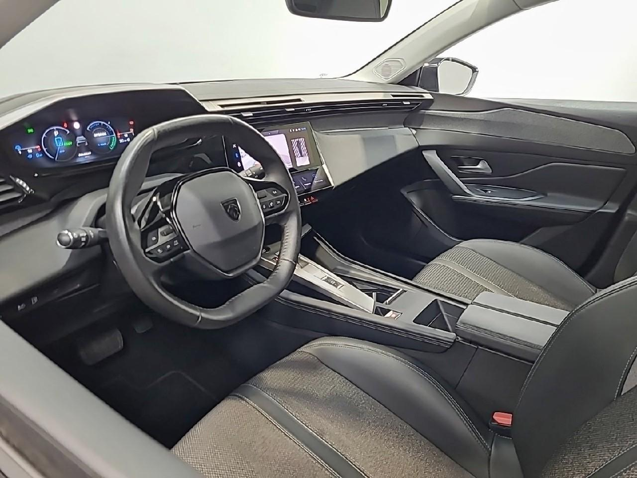 Peugeot 308 phev 180 e-eat8 allure pack — photo 9