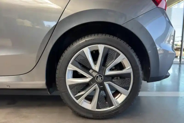 Skoda Fabia 1.0 tsi 95 ch bvm5 — photo 12