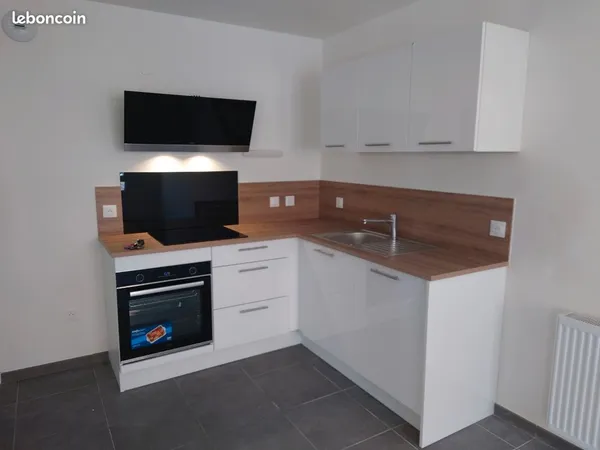 Appartement récent 45 m² avec balcon - Proche plage - Parking sécurisé