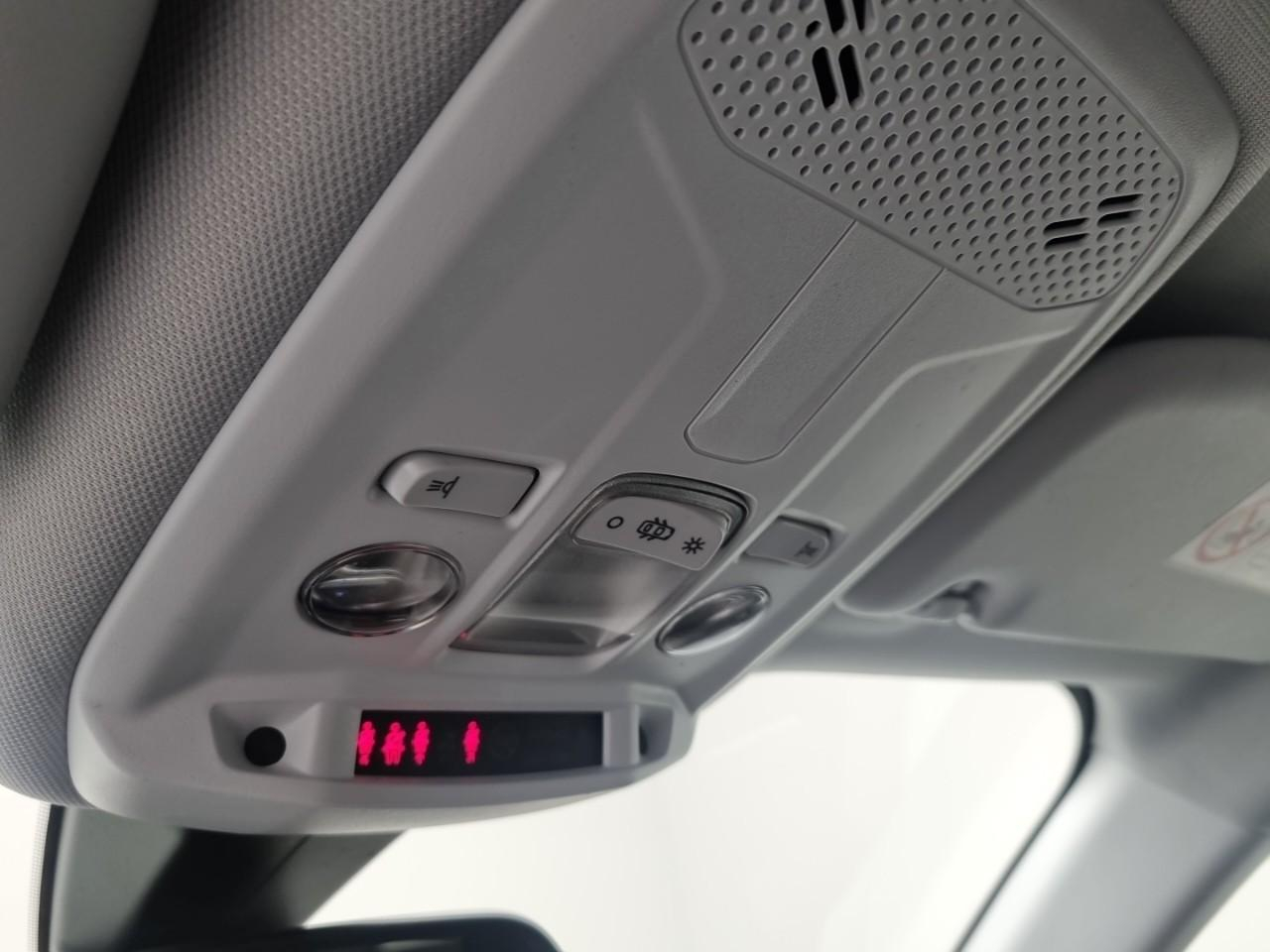 Peugeot 2008 bluehdi 110 s&s bvm6 allure — photo 25