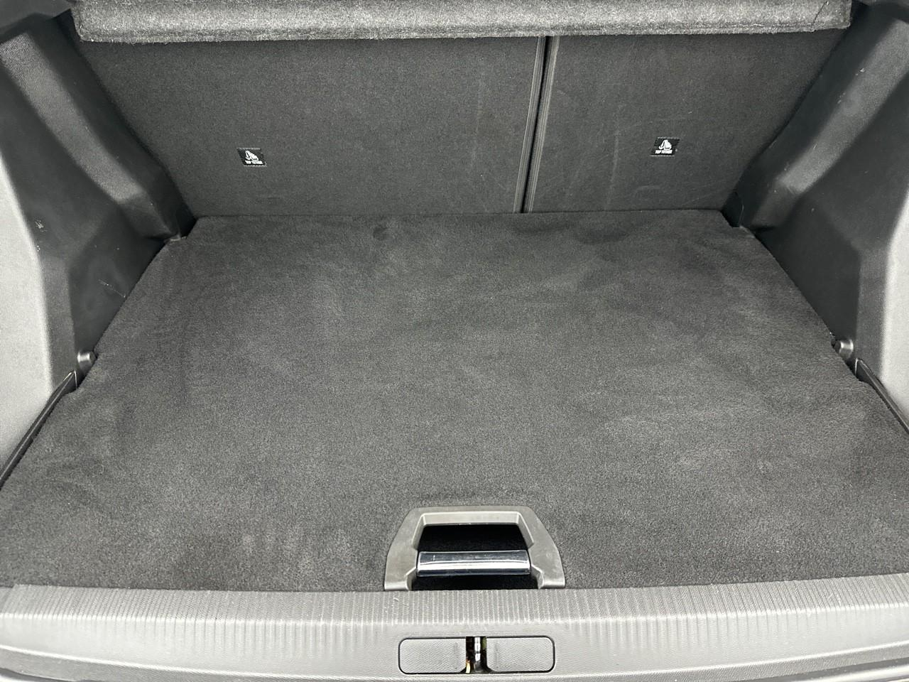 Peugeot 2008 puretech 130 s&s eat8 gt — photo 6