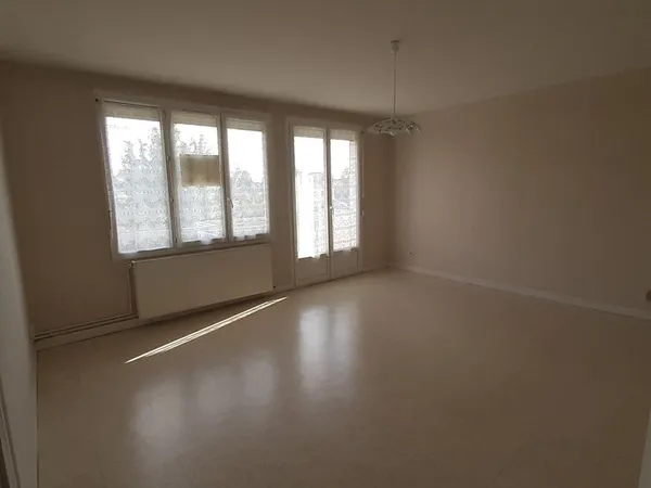F4 Résidence du collège