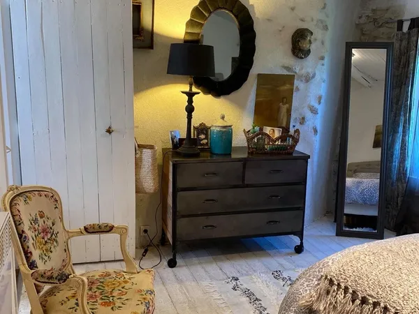 Vends maison de village en Drôme provençale, 2 chambres et terrasse tropezienne