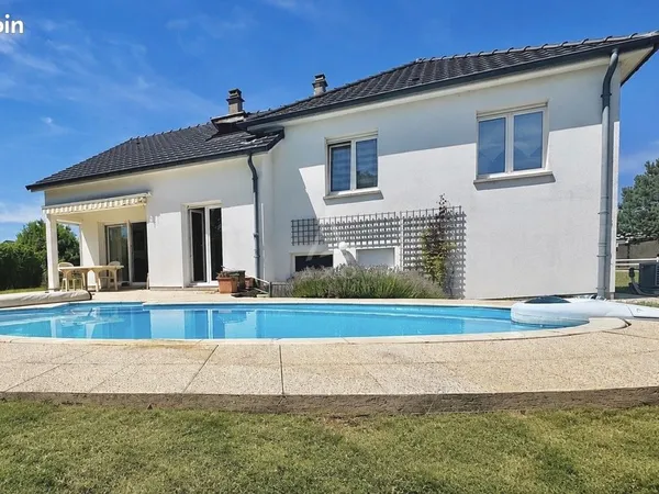 Maison 7 pièces 140 m²