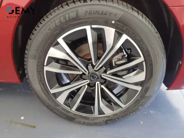 Peugeot 508 hybrid 225 e-eat8 — photo 11