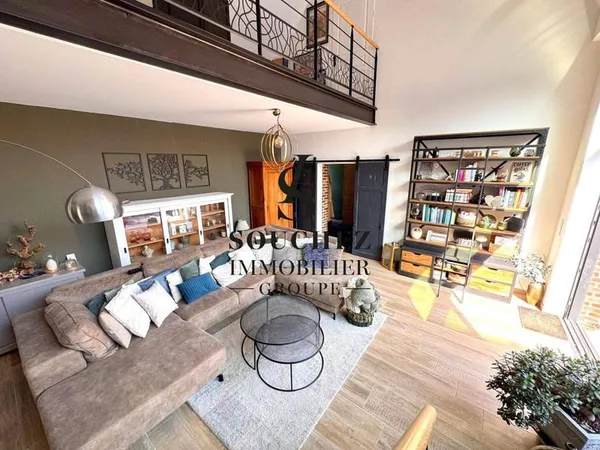 Maison 9 pièces 275 m²