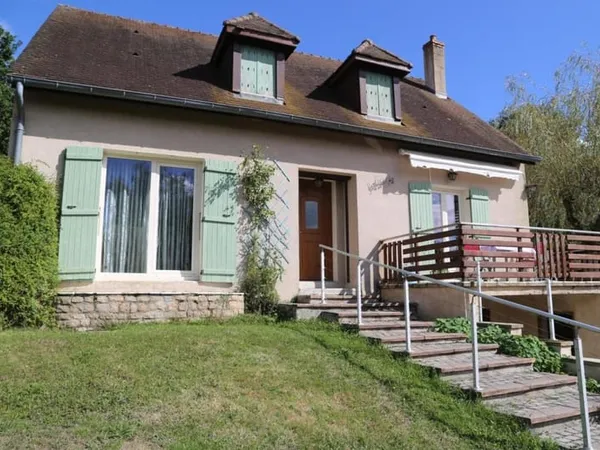 Maison contemporaine à vendre au lac d'Autun