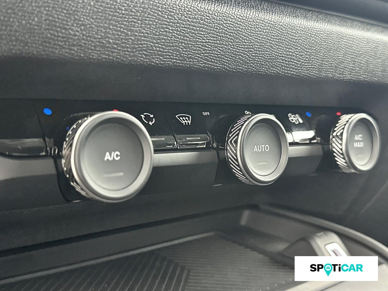 Citroën C4 bluehdi 130ch s&s shine eat8 — photo 15