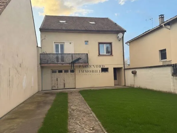 Maison 8 pièces 110 m²