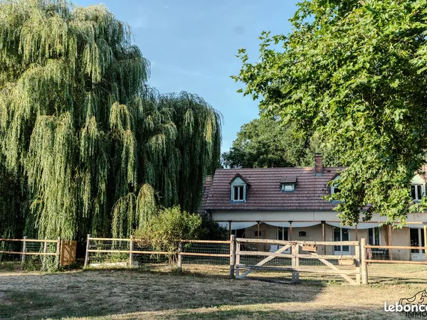 Propriété 5 pièces 222 m²