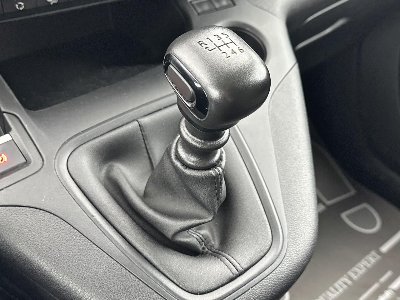 Citroën Berlingo van m 650 bluehdi 100 s&s bvm6 driver — photo 29