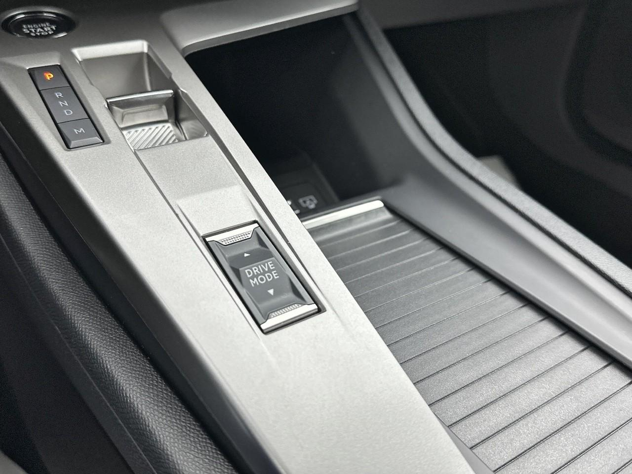 Peugeot 308 hybrid 145 e-dcs6 allure — photo 29