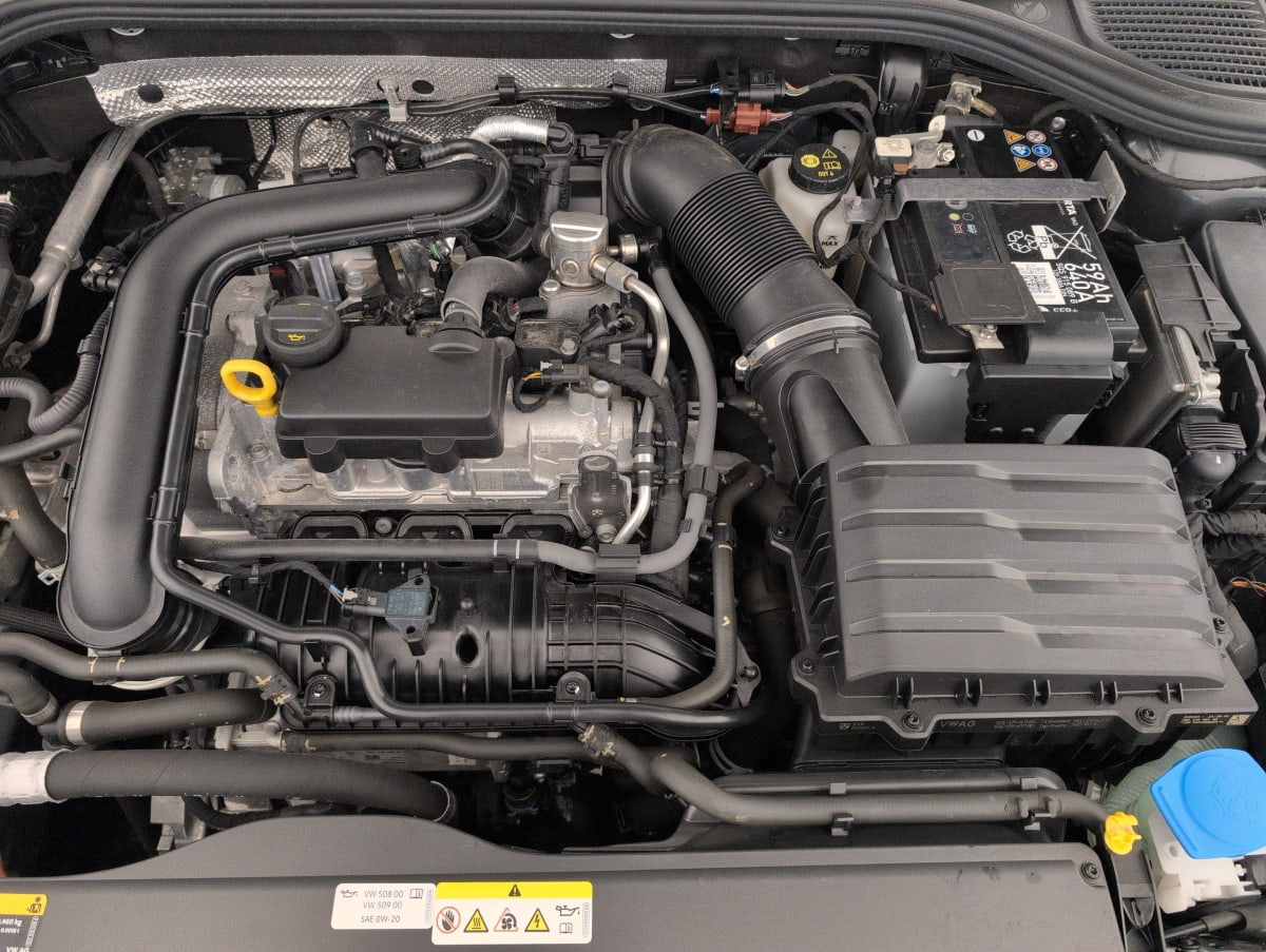 Volkswagen Golf 8 — photo 19