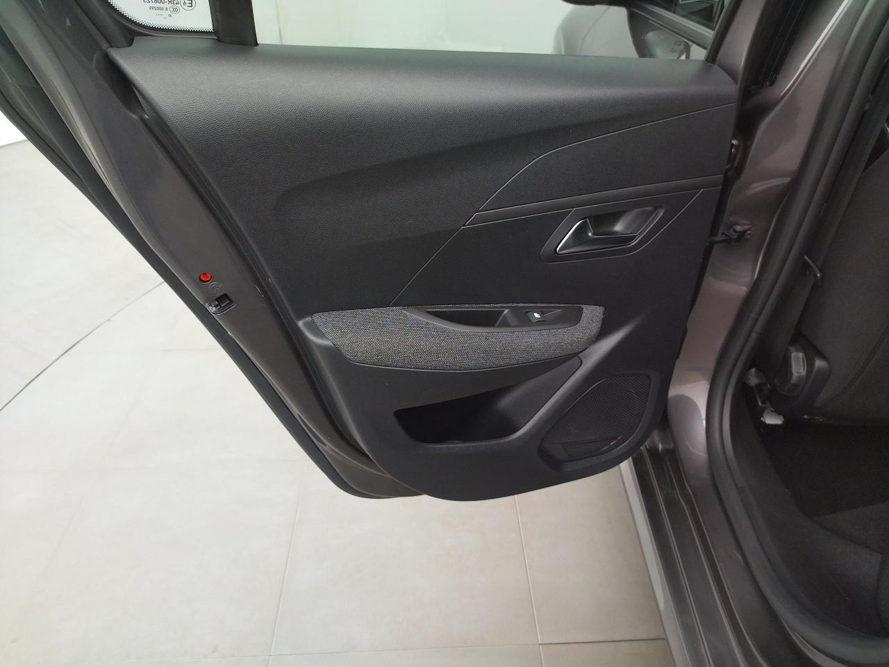 Peugeot 208 puretech 100 s&s bvm6 style — photo 24
