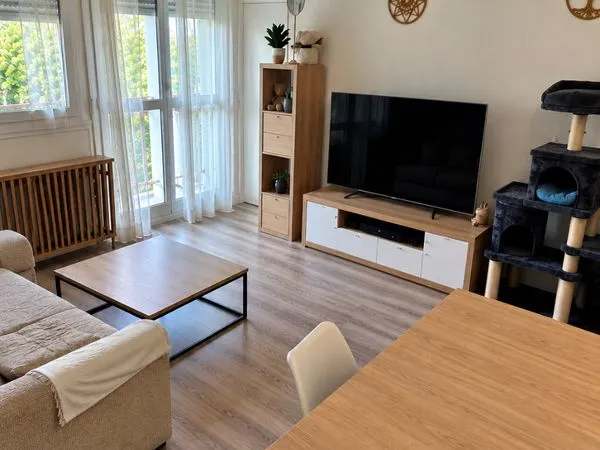Appartement T3 - 60 m² - Balcon et cave - Aubergenville