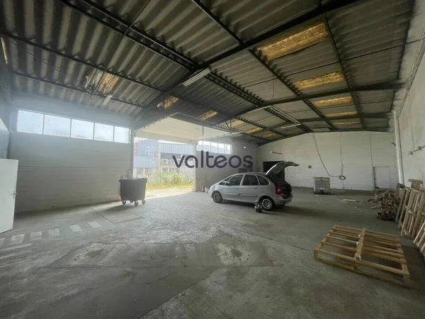 Local d'activité 415 m²