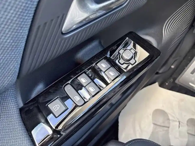 Citroën C5 Aircross hybride 145 ch e-dcs6 — photo 40