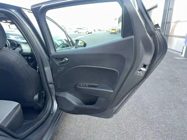 Renault Clio blue dci 100 ch gsr2 — photo 7