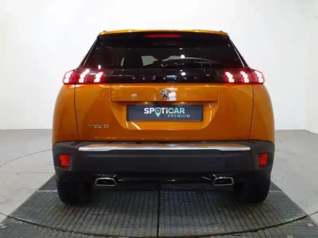 Peugeot 2008 1.2 puretech 130ch s&amp;s allure pack — photo 5