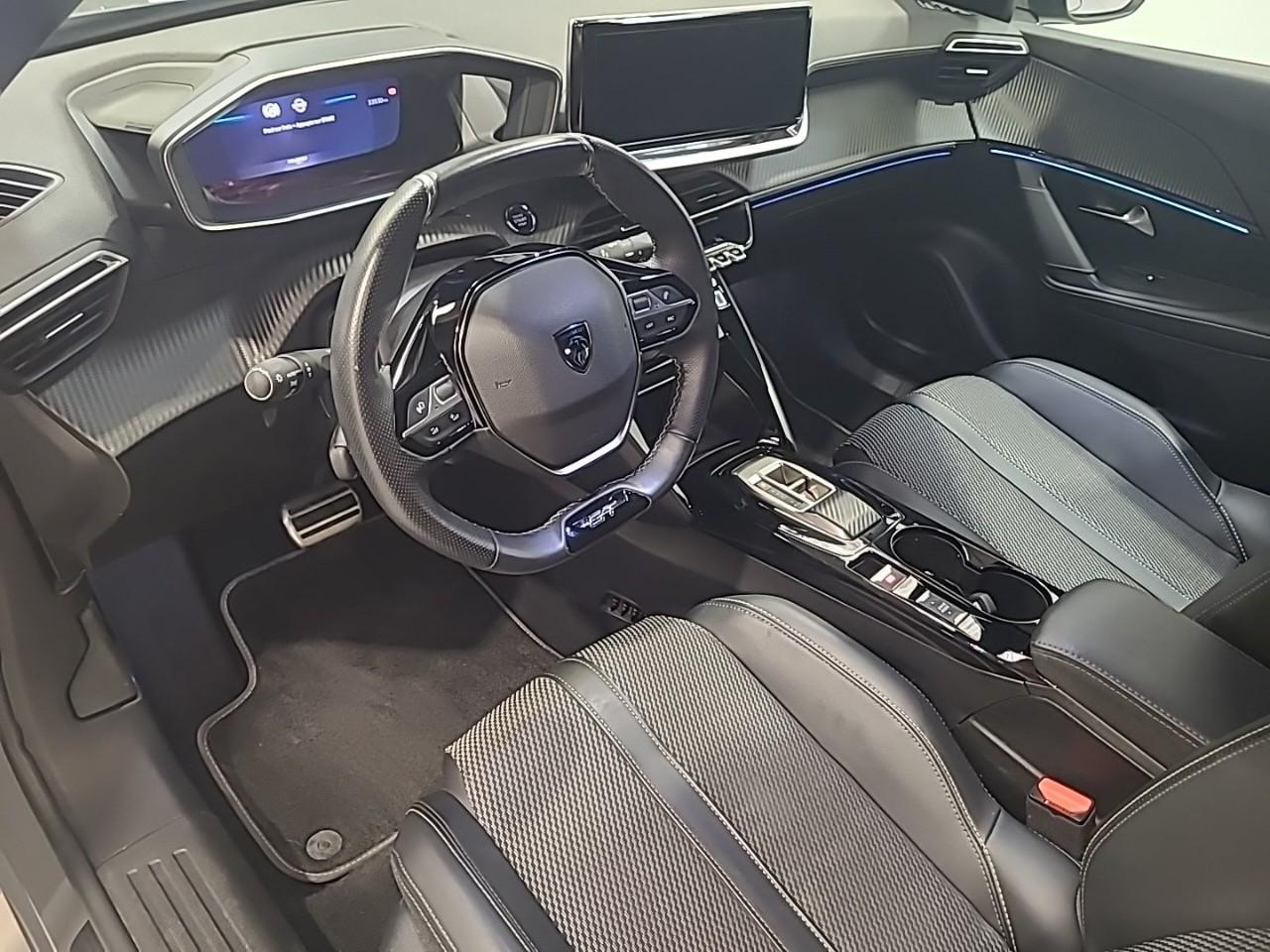 Peugeot 2008 electrique 54 kwh 156 ch gt — photo 9