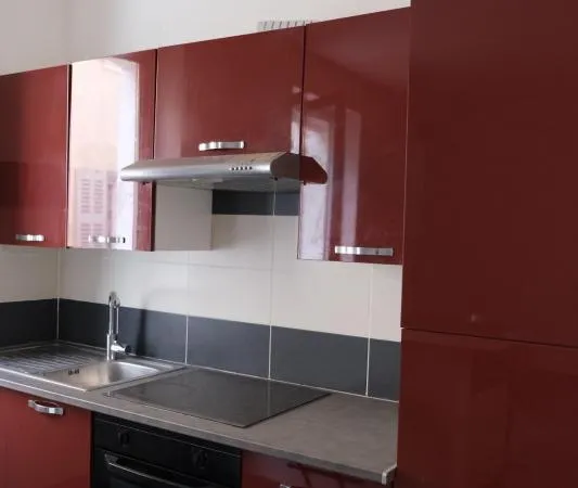 LOUE T1-2 CENTRE VILLE LA CIOTAT 723 €cc