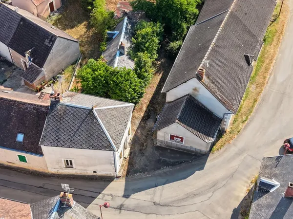 Ensemble immobilier avec fort potentiel à Brives, Idéal investisseur !