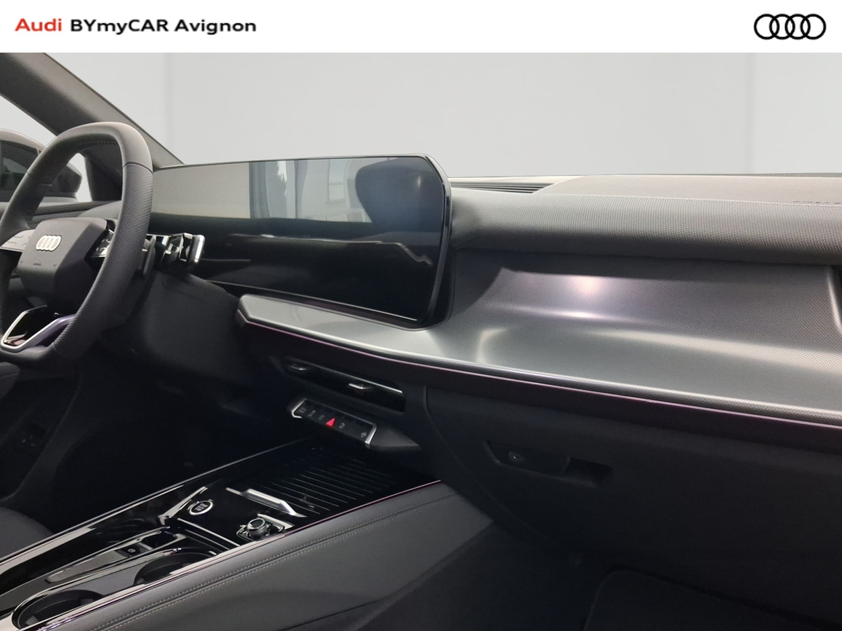 Audi Q3 Sportback e-hybrid 272 ch S tronic 6 — photo 28