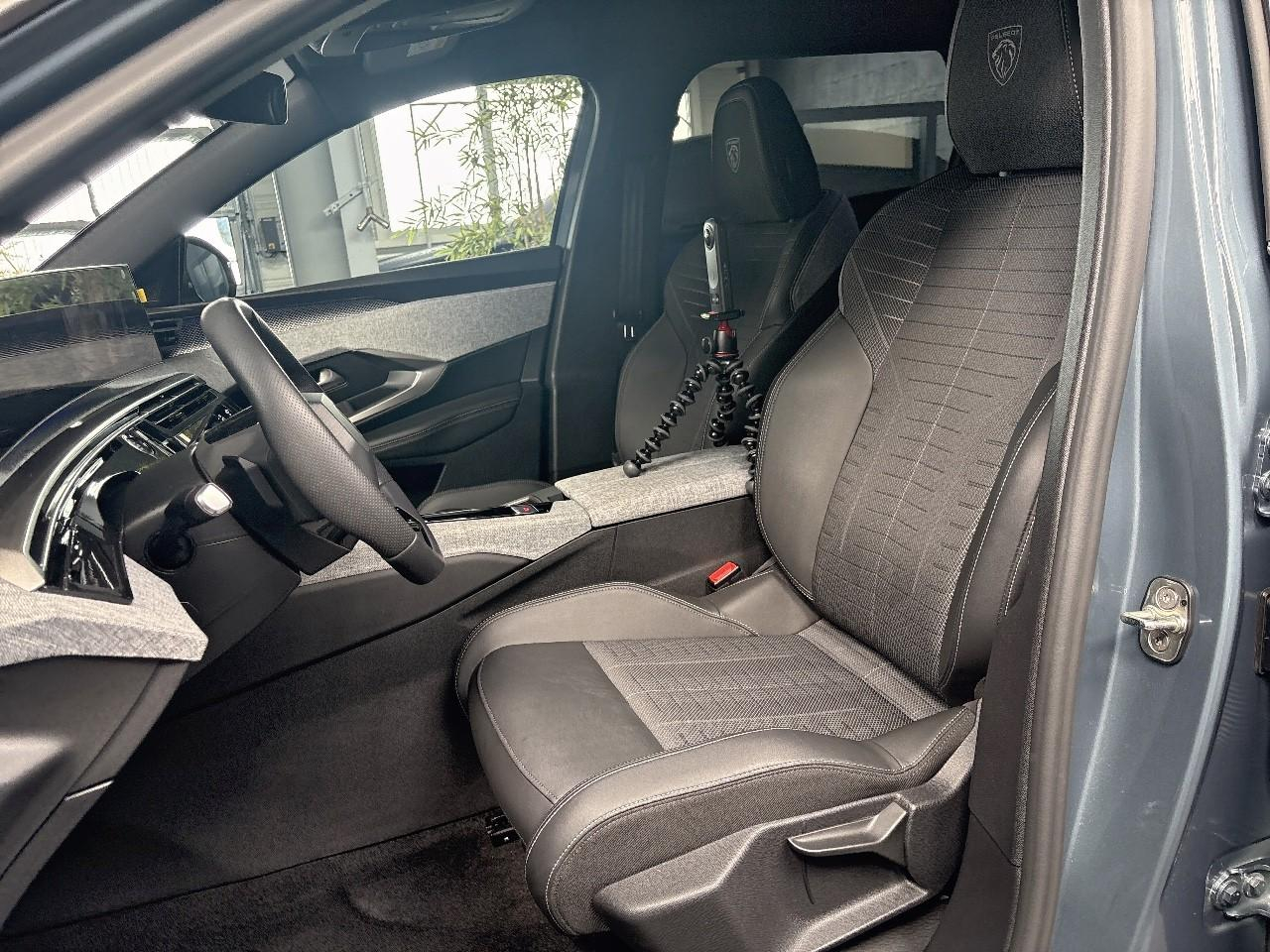 Peugeot 5008 hybrid 145 ch e-dcs6 gt — photo 11