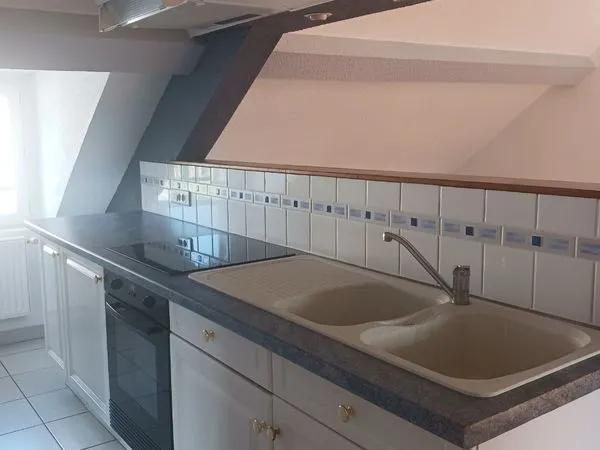 Appartement Location Sainte-Suzanne 2p 45m² 435€