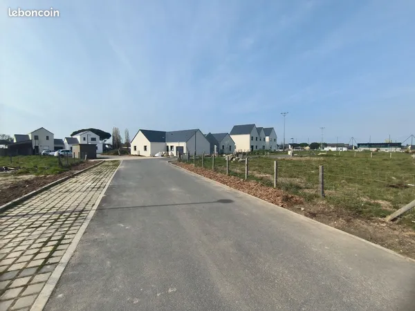 Terrain à bâtir - 298 m² - libre de constructeur