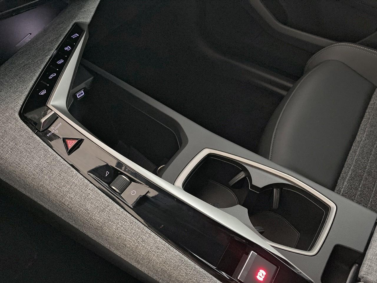 Peugeot 3008 hybrid 145 e-dcs6 allure — photo 18