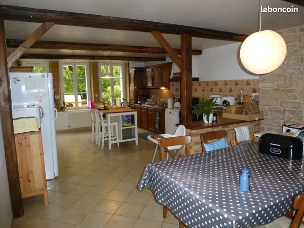 Loue belle maison de village 4 chambres , 2 sdb