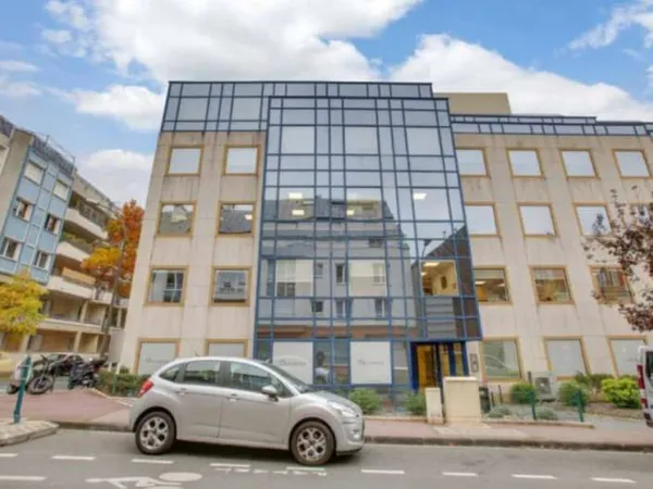 Bureaux 2 pièces 1345 m²