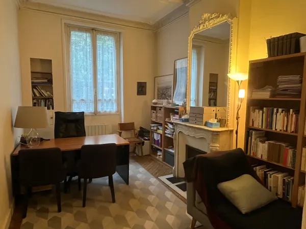 Offre de location de bureau dans cabinet d'orthophonie à partir du 1er juillet 2026 - Paris 17e