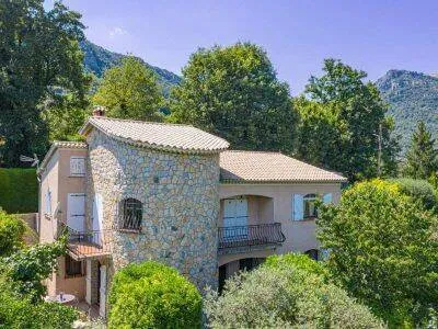 Appartement 3 pièces 84 m²