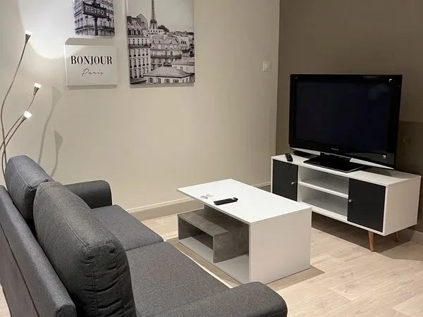 3 MEUBLÉ 58 m² - 2 CHAMBRES - 860 - PROCHE FACULTÉS / COUBERTIN