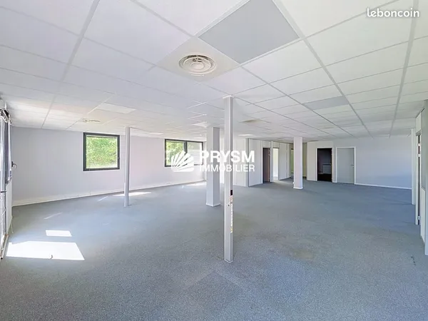 Bureaux 200 m² Chartres-de-Bretagne