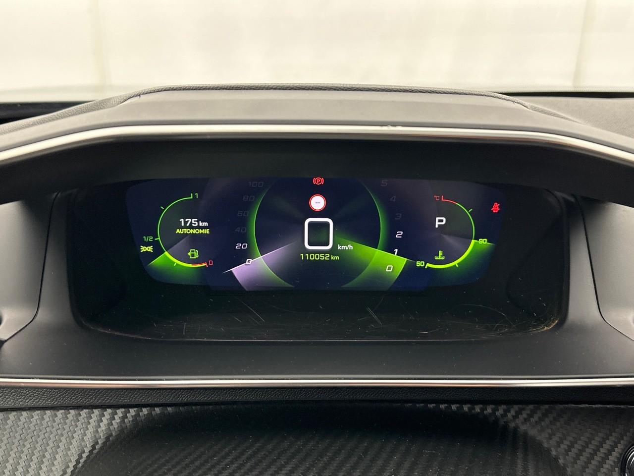 Peugeot 2008 puretech 130 s&s eat8 allure pack — photo 21
