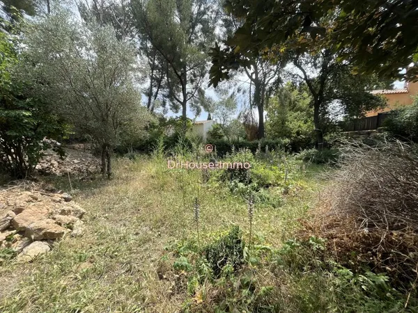 LA CADIERE D'AZUR Terrain 240m2