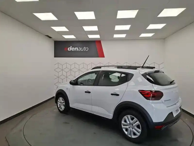 Dacia Sandero tce 90 — photo 17