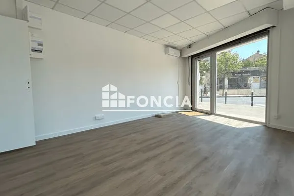 Local 3 pièces 41 m²