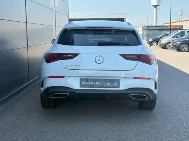 Mercedes Cla 250 e hybrid eq shooting b — photo 4