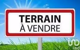Terrain 586 m²