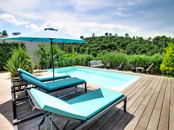 EN EXCLUSIVITÉ A VENDRE À VIDAUBAN ? VILLA CONTEMPORAINE AVEC VUE PANORAMIQUE, PISCINE ET PRESTATION