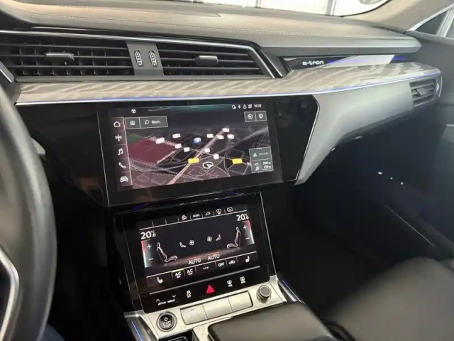 Audi E-Tron sportback 55 quattro 408 ch — photo 34