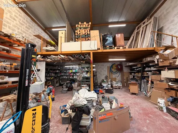 Local d'activité 342 m²