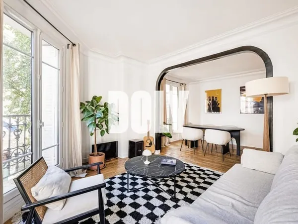 DOLY - Appartement - 50 m2, Montmartre - Paris 18e