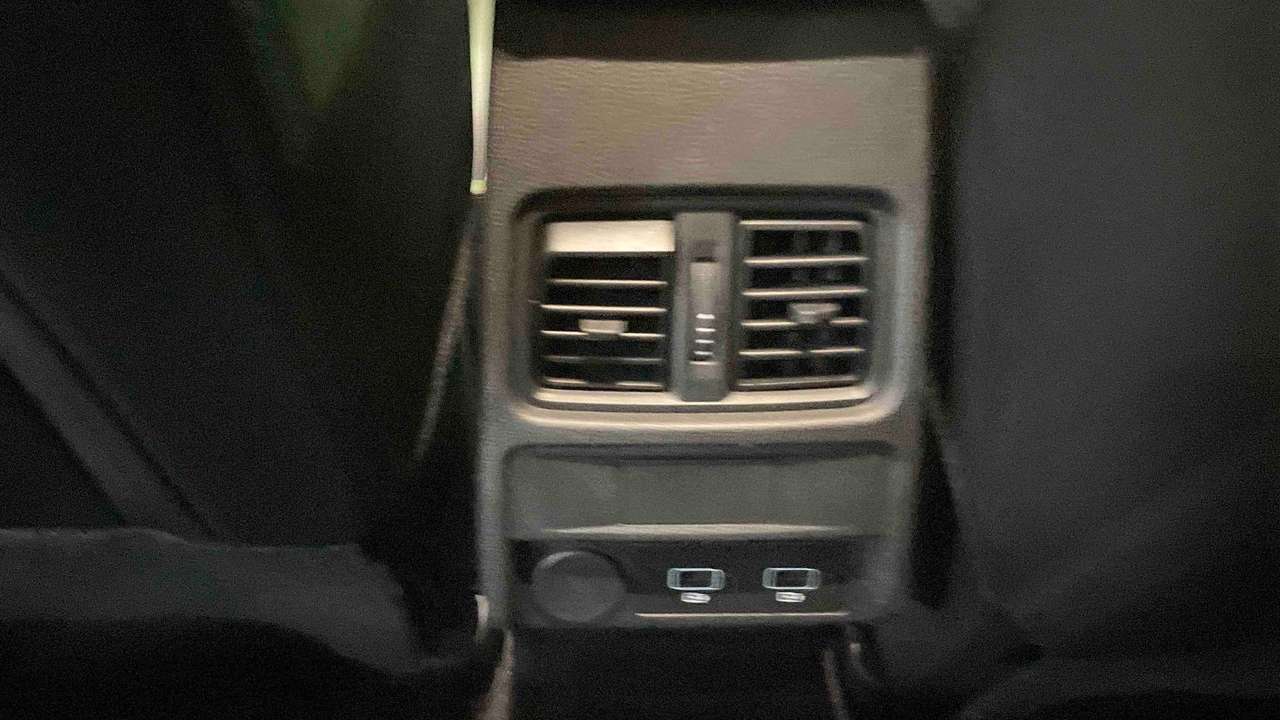 Renault Arkana E-Tech hybride 145 - 22 — photo 28
