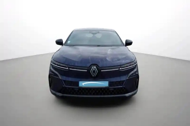 Renault Megane e-tech ev40 130ch standard charge — photo 8